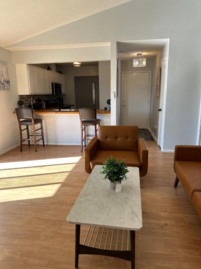 Beautiful House Sleeps 12 - Hot Tub - Breakfast - Walk To Hébergement de vacances Panama City Beach