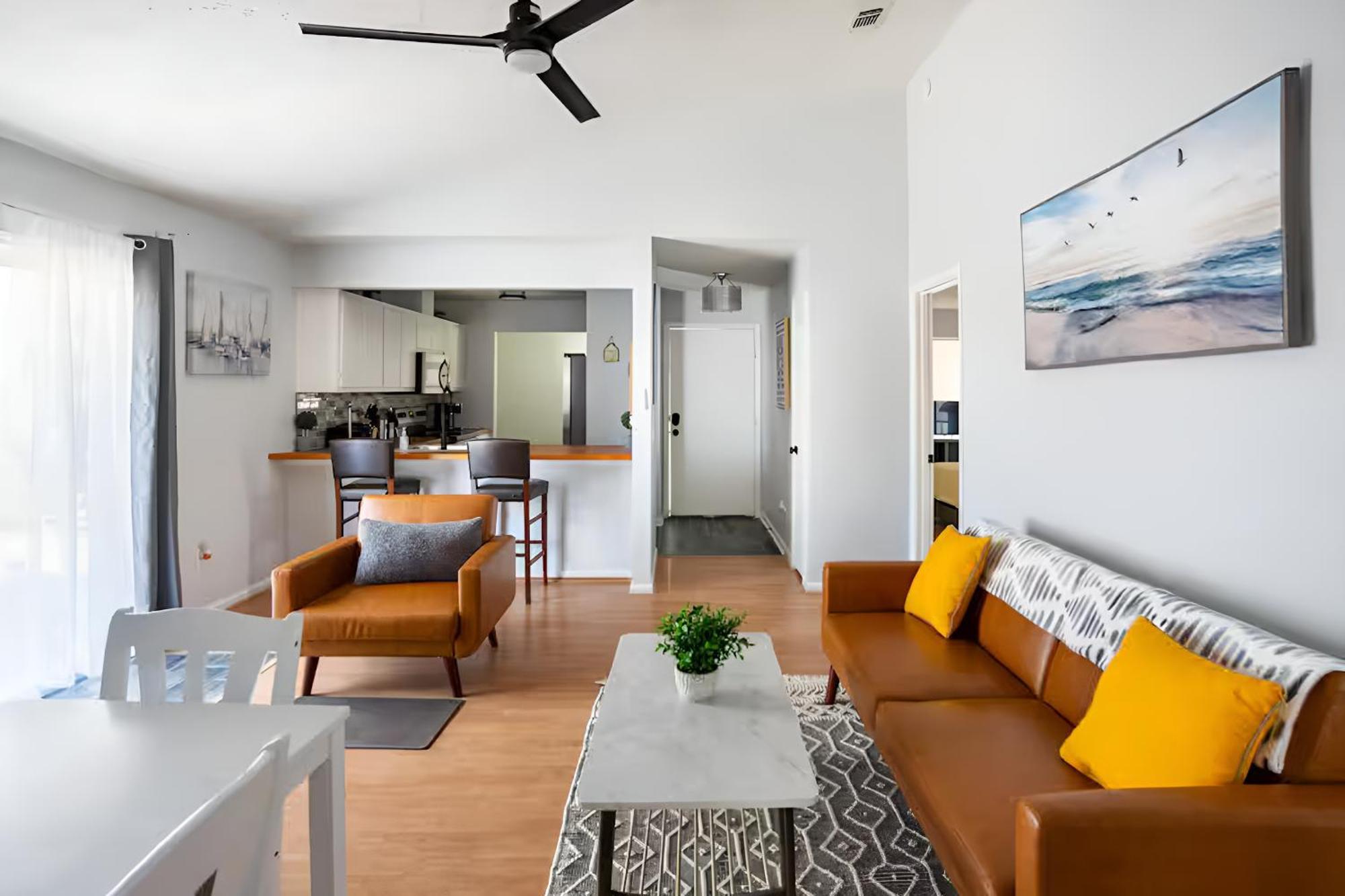 Beautiful House Sleeps 12 - Hot Tub - Breakfast - Walk To Hébergement de vacances *